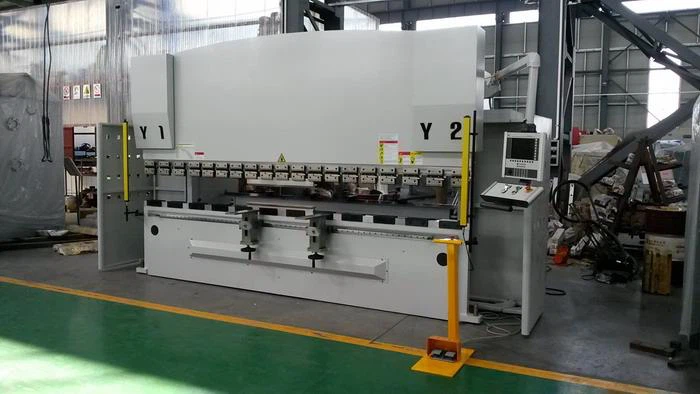 4M מכונות כיפוף צלחת מתכת CNC