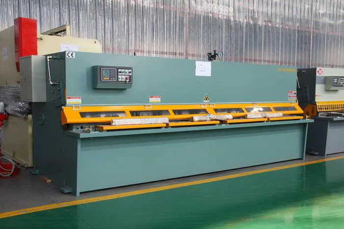 QC12K 6mm4m sheet metal cutting shears Yawei china 